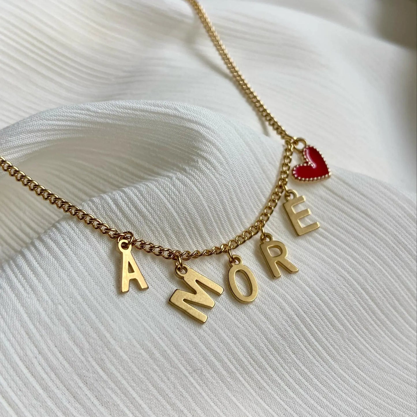COLLIER DORÉ | LETTRES & CHARMS