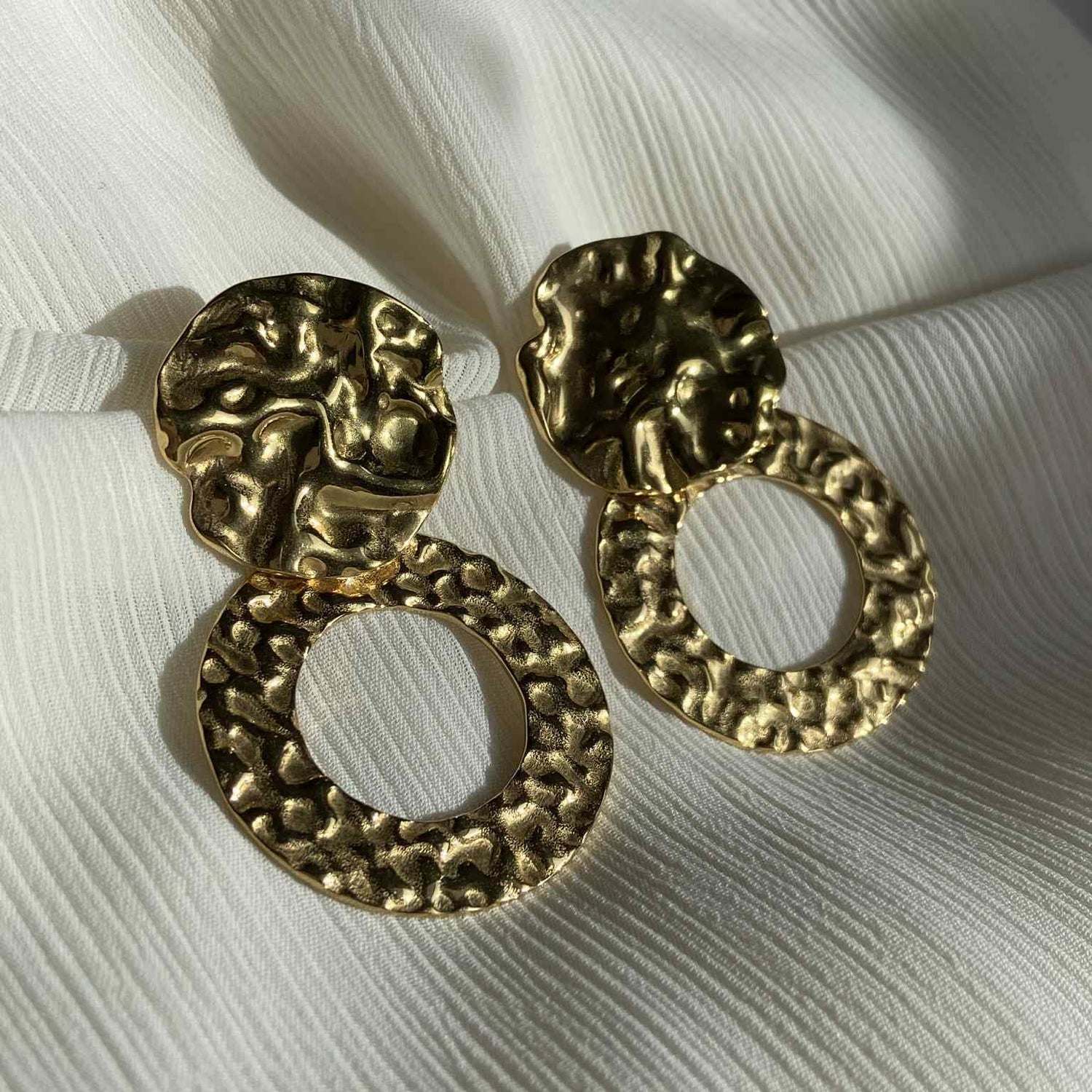 BOUCLES D’OREILLES