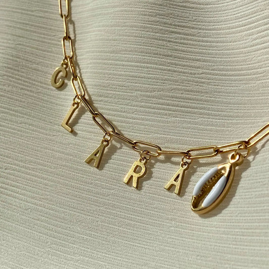 BRACELET DORÉ | LETTRES & CHARMS