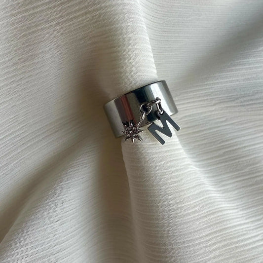 BAGUE ARGENTÉE | LETTRE & CHARM
