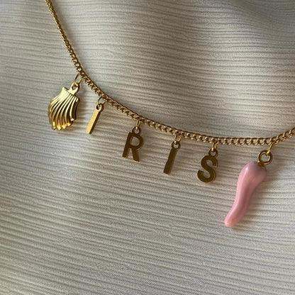 BRACELET DORÉ | LETTRES & CHARMS